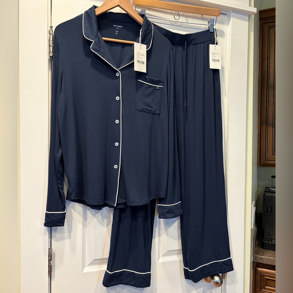 Women's Bamboo Stretch-Knit Long Sleeve Pajama Set in Navy TALL